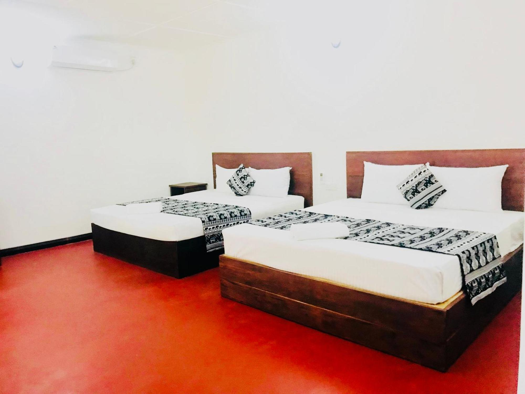 Wild Hut Habarana Bed & Breakfast Ngoại thất bức ảnh